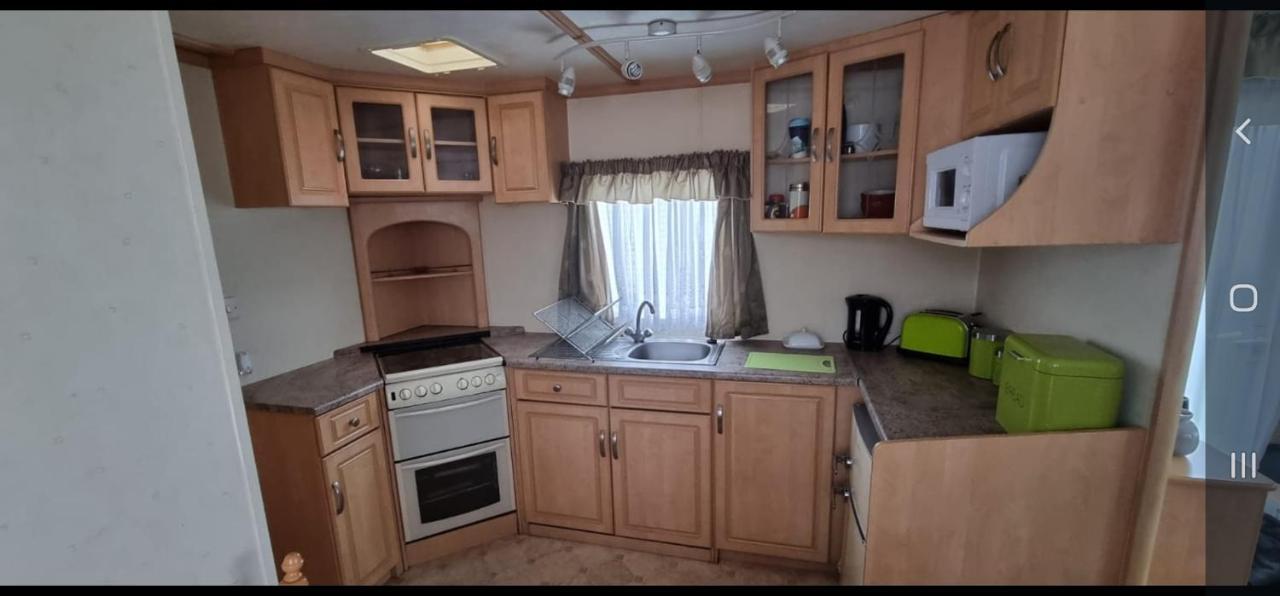 The Ole Faithful Caravan Apartment Jaywick Sands ภายนอก รูปภาพ