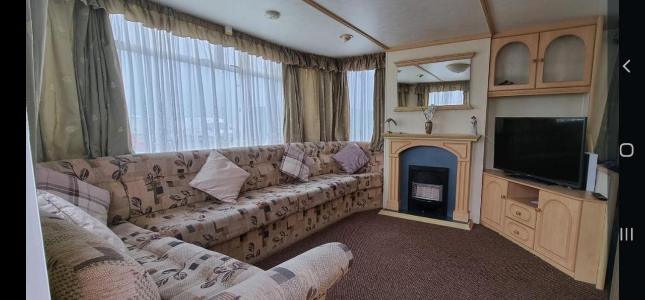 The Ole Faithful Caravan Apartment Jaywick Sands ภายนอก รูปภาพ