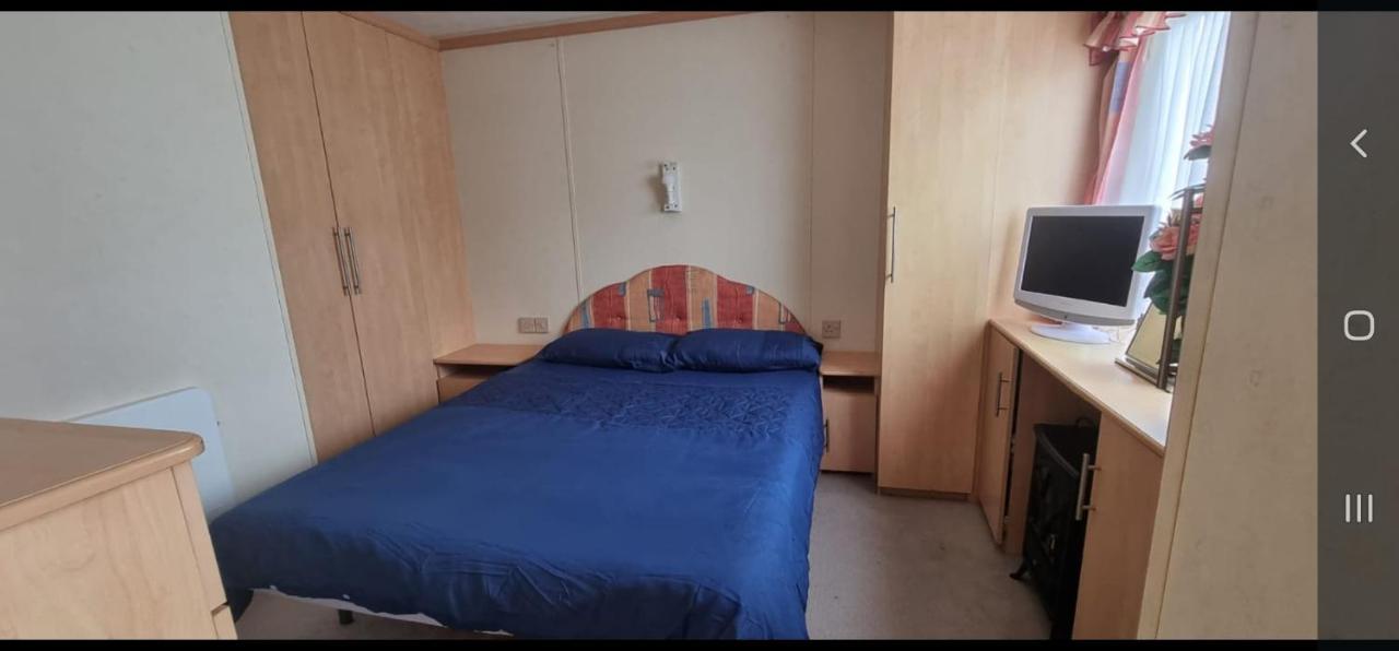 The Ole Faithful Caravan Apartment Jaywick Sands ภายนอก รูปภาพ